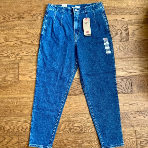 Levi’s High-Waisted Tapered Jeans - Picture 5 of 10